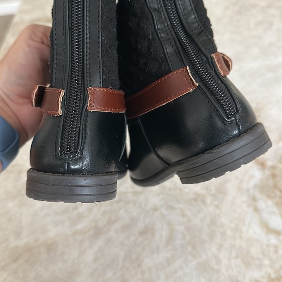 Tommy Hilfiger boots - Picture 6 of 7
